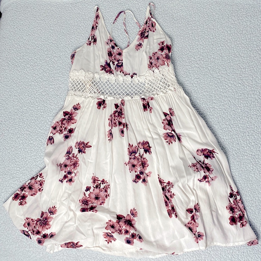 white floral print sundress